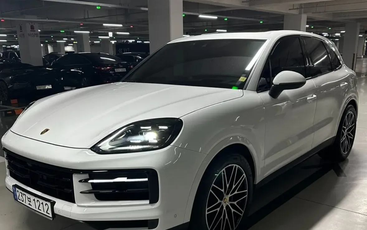 2024 Porsche Cayenne — 1/11