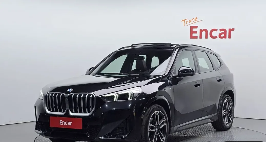 2025 BMW X1 — 1/7