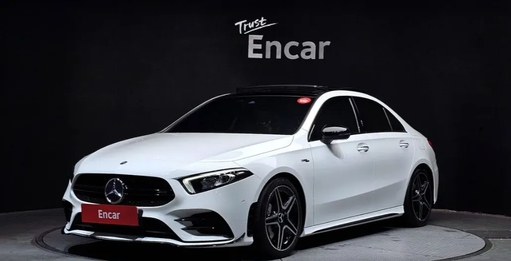 2022 Mercedes-Benz A 35 AMG — 1/3