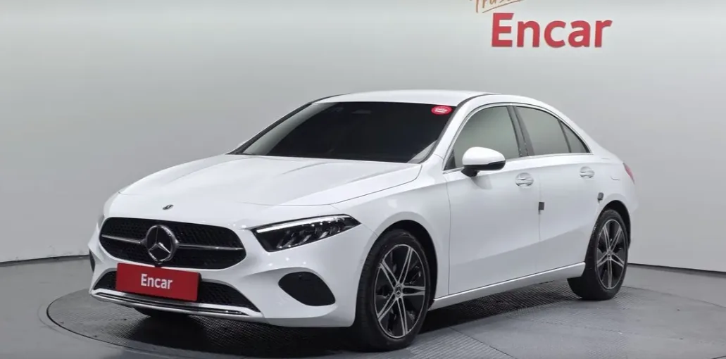 2024 Mercedes-Benz A 220 — 1/11